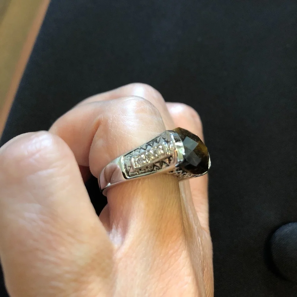 Lia Sophia Ring Size 6 - Picture 2 of 4